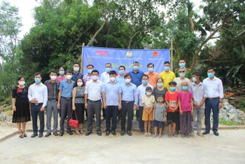 Lễ khởi công xây dựng nhà nhân ái cho 3 anh em học sinh nghèo tại xã Sơn Long, huyện Hương Sơn (Hà Tĩnh)