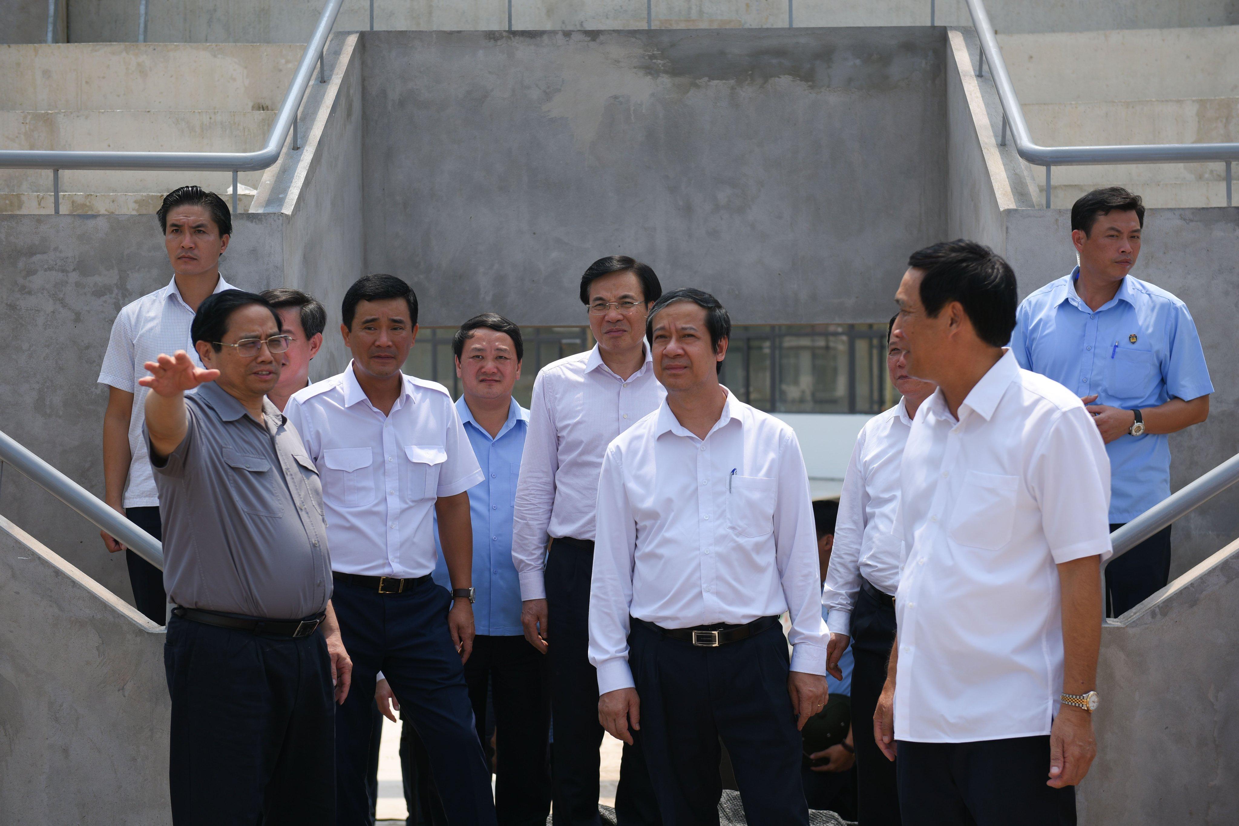 Thủ tướng thăm địa điểm mới Trường THPT Chuyên Hùng Vương ảnh 1