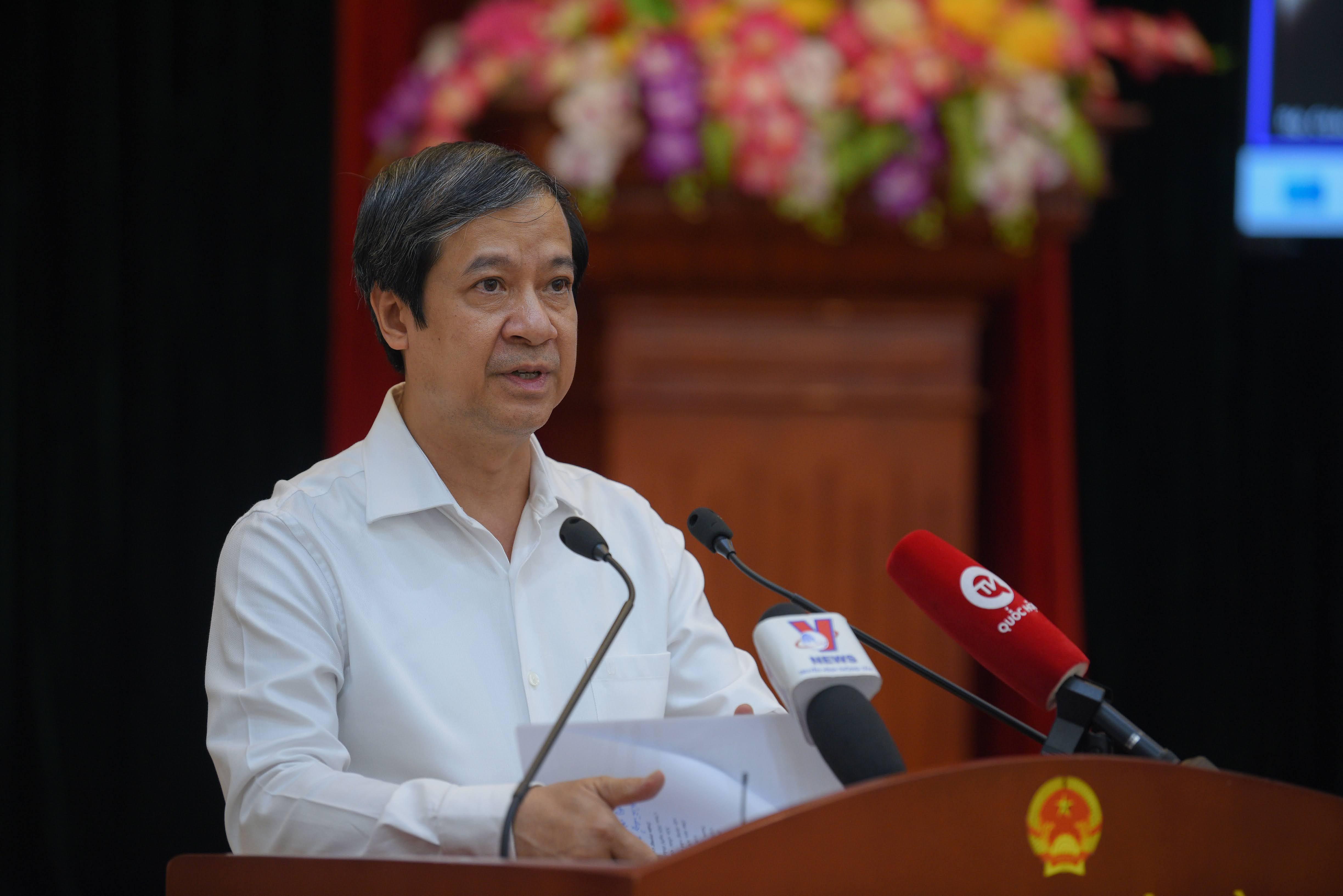 Bộ trưởng Bộ GD&ĐT Nguyễn Kim Sơn phát biểu khai mạc Hội nghị. 