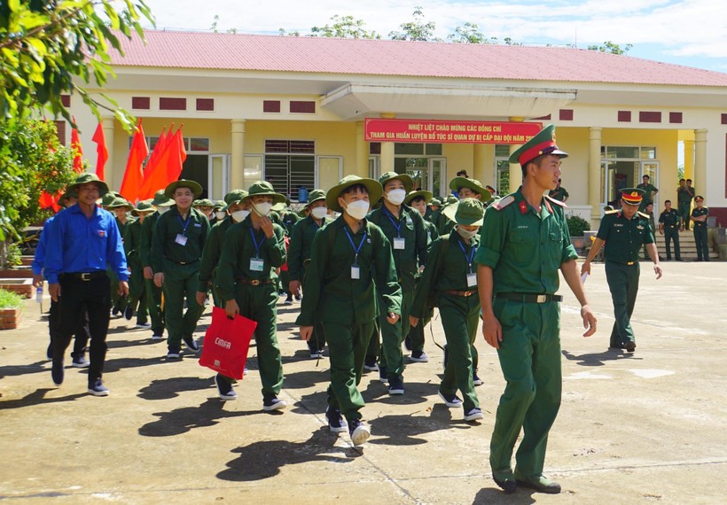 Quảng Bình: 130 chiến sĩ nhí xuất quân “Học kỳ quân đội” ảnh 4