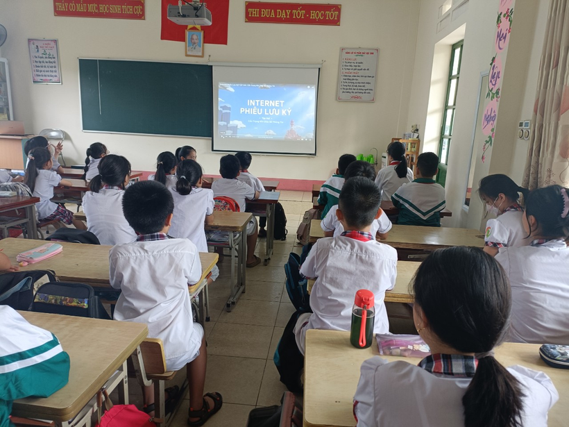 Trường học Lào Cai đa dạng hoạt động hưởng ứng ngày 'Chuyển đổi số quốc gia' ảnh 3