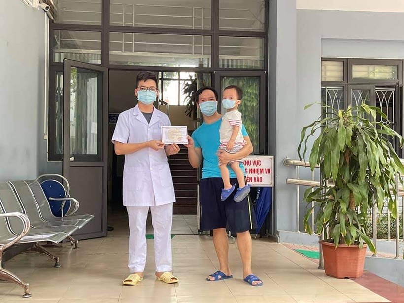 Hai bệnh nhân Covid-19 ở Hòa Bình được xuất viện ngày 3/6.