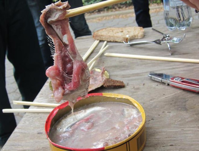 Rợn người với 9 món ăn "kinh dị" bậc nhất thế giới ảnh 24