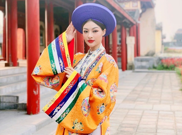 Á hậu Kiều Loan trong những thước phim quảng bá du lịch miền Trung.