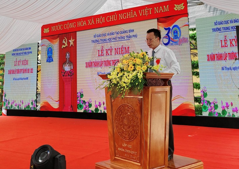 Quảng Bình: Kỷ niệm 30 năm ngày thành lập Trường THPT Trần Phú  ảnh 4