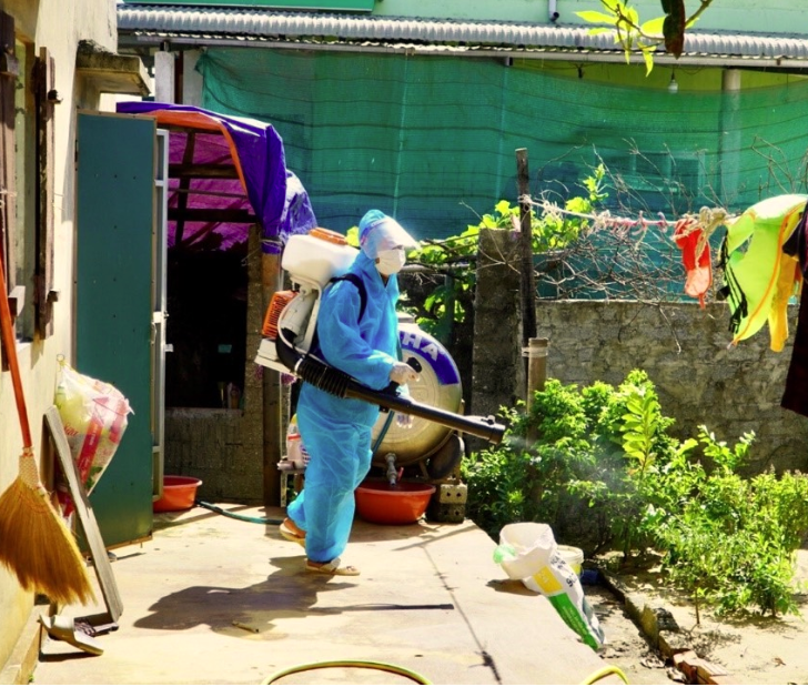 Trong vòng 10 ngày trở lại đây, số ca mắc sốt xuất huyết ở Quảng Bình tăng gần 1.000 ca.