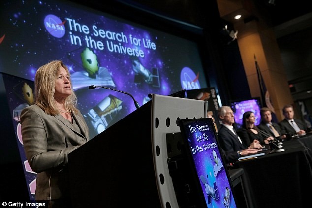 Ellen Stofan tuyên bố có thể tìm thấy dấu hiệu về sự sống ngoài hành tinh trong 10 năm tới