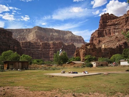 Làng Supai nằm biệt lập trong hẻm núi Grand Canyon ở Arizona, Mỹ.
