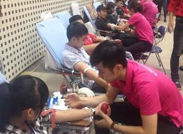 Ngày hội hiến máu tại Viện Huyết học – Truyền máu Trung ương. Ảnh: Đỗ Thanh