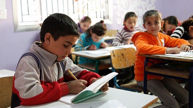 Hàng ngàn HS Syria háo hức học tiếng Nga