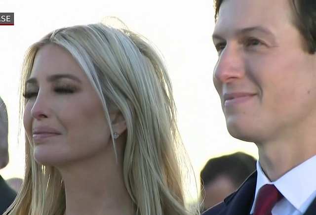 Ivanka và chồng tham dự buổi chia tay của Tổng thống thứ 45 Hoa Kỳ.
