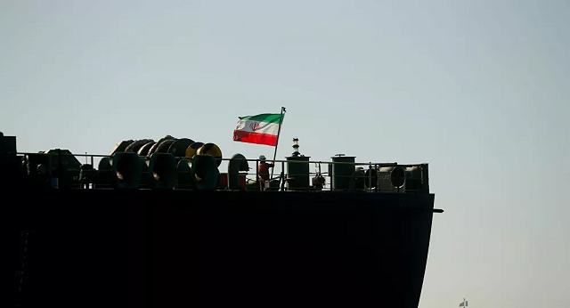 Tàu Iran trúng tên lửa trên Biển Đỏ?