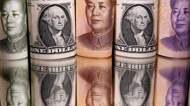 Tiền tệ Mỹ và Trung Quốc.