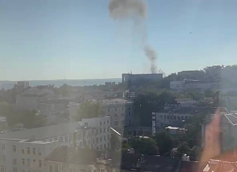 Vụ tấn công của UAV vào trụ sở Hạm đội Biển Đen của Hải quân Nga ở Sevastopol