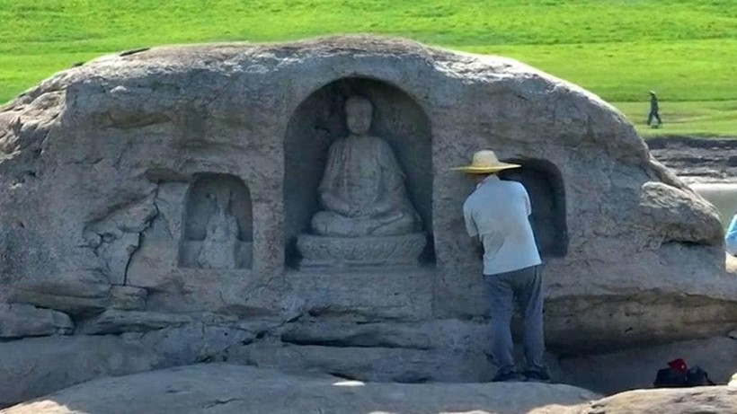 Các bức tượng được cho là đã 600 năm tuổi
