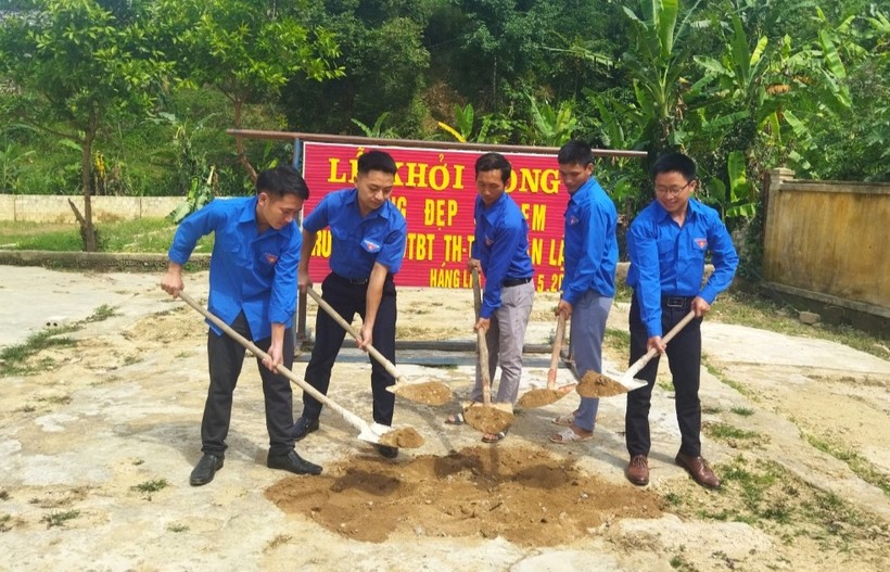 Khởi công xây dựng điểm trường tại trường PTDTBT Tiểu học và THCS Tân Lập, xã Háng Lìa, huyện Điện Biên Đông.