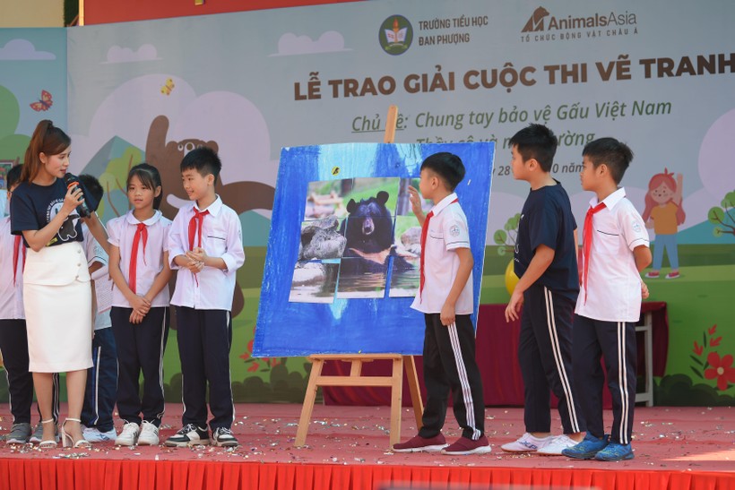 Hơn 200 học sinh đạt giải cuộc thi vẽ tranh bảo vệ gấu ảnh 12