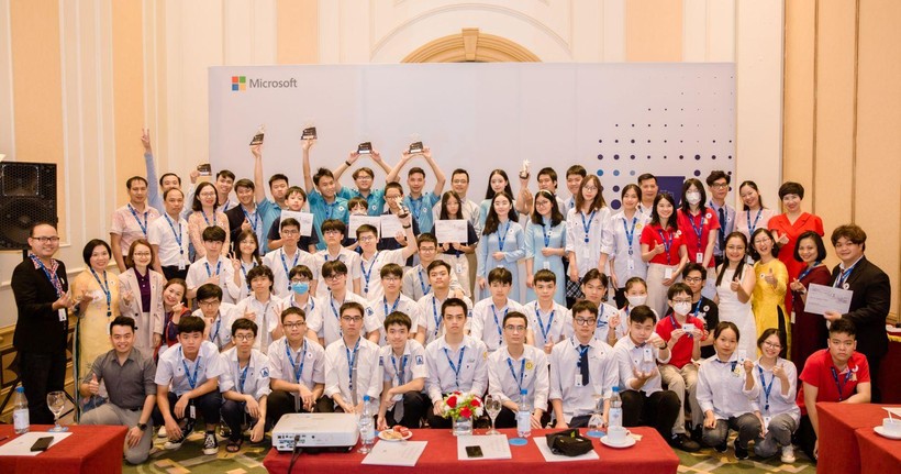 Imagine Cup Junior cuộc thi khoa học công nghệ thu hút đông đảo giới trẻ 
