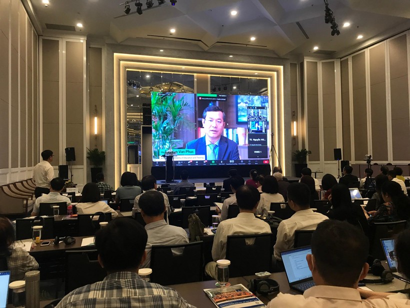 Thứ trưởng Bộ GD&ĐT Nguyễn Văn Phúc phát biểu trực tuyến chúc mừng thành công của báo cáo