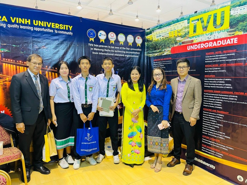 Trường ĐH Trà Vinh chủ động kết nối hợp tác với giáo dục Lào ảnh 1