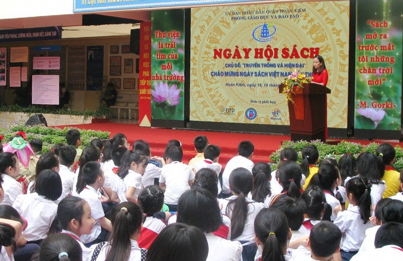 Ngành Giáo dục Hoàn Kiếm hưởng ứng ngày Sách Việt Nam