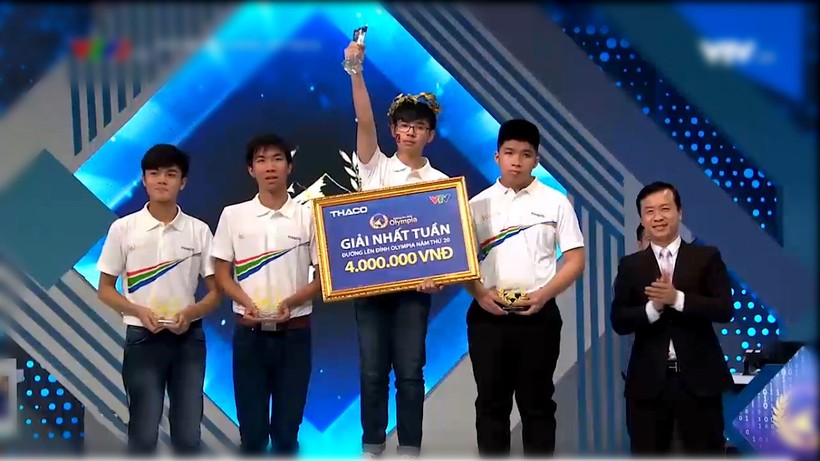 Nam sinh Đắk Lắk chiến thắng áp đảo tại cuộc thi tuần Olympia