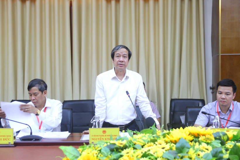 Bộ trưởng Nguyễn Kim Sơn 'tiếp lửa' cho ngành Giáo dục Quảng Trị ảnh 4