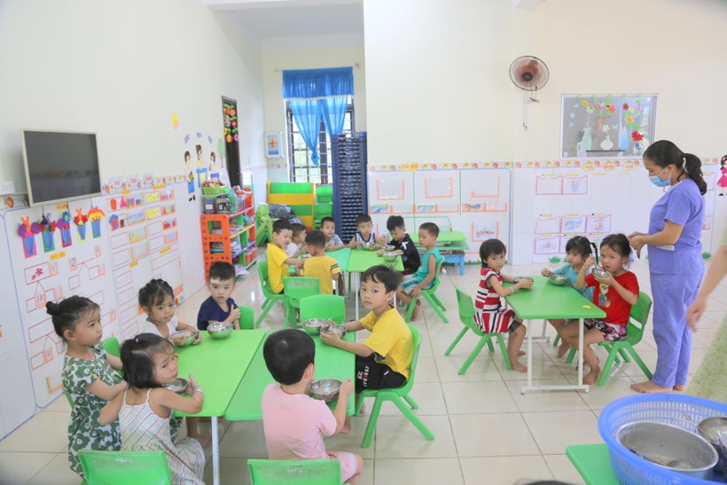 Học sinh mầm non tại huyện Đakrông và Hướng Hóa được hỗ trợ cải thiện bữa ăn.