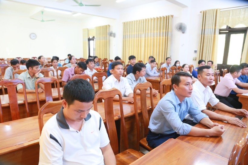 Quảng Trị: Nhiều giáo viên tình nguyện đến vùng cao dạy học ảnh 1