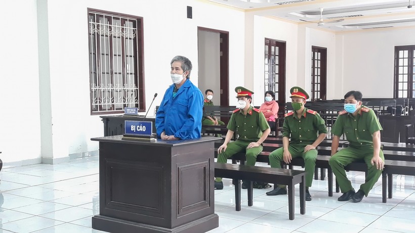 Bị cáo Đặng Văn Hoàng tại phiên tòa xét xử.