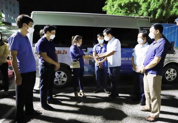 Chính quyền tỉnh Phú Thọ hỗ trợ thân nhân các nạn nhân gặp nạn.