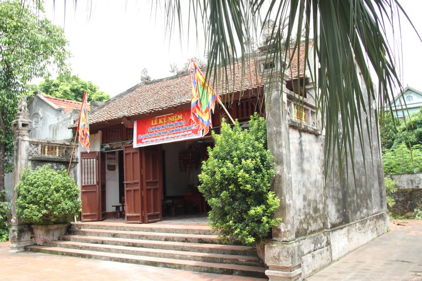 Đền thờ Lục bộ Thượng thư Nguyễn Bá Lân.