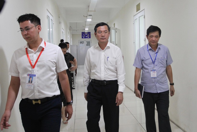 Thứ trưởng Nguyễn Văn Phúc: Chấm thi nghiêm túc nhưng cũng phải đảm bảo tiến độ ảnh 1