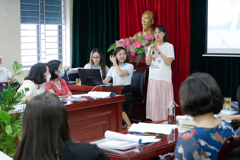 Bà Nguyễn Thị Hoàng Anh – Phó Giám đốc Trung tâm CFC chia sẻ tại chương trình.