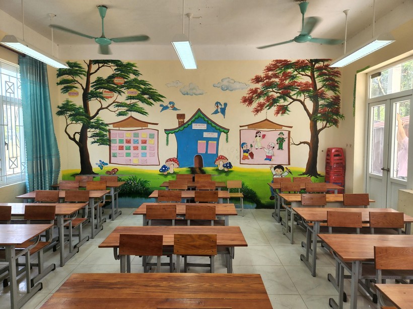 Bắc Giang: Huyện Việt Yên thay thế hệ thống đèn chiếu sáng các trường học ảnh 1