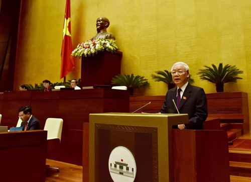 Tổng Bí thư, Chủ tịch nước Nguyễn Phú Trọng trình bày Tờ trình về việc đề nghị Quốc hội phê chuẩn Hiệp định CPTPP