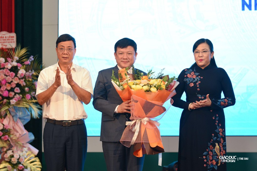 Công bố Quyết định công nhận Giám đốc Đại học Thái Nguyên với PGS Hoàng Văn Hùng ảnh 3