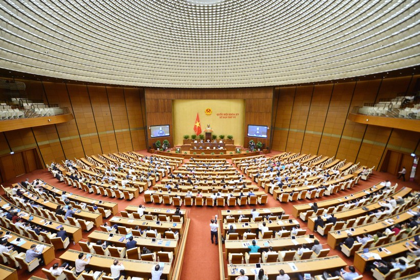Ngày 22/10, Quốc hội thảo luận về một số nội dung còn ý kiến khác nhau của dự án Luật Thực hiện dân chủ ở cơ sở.
