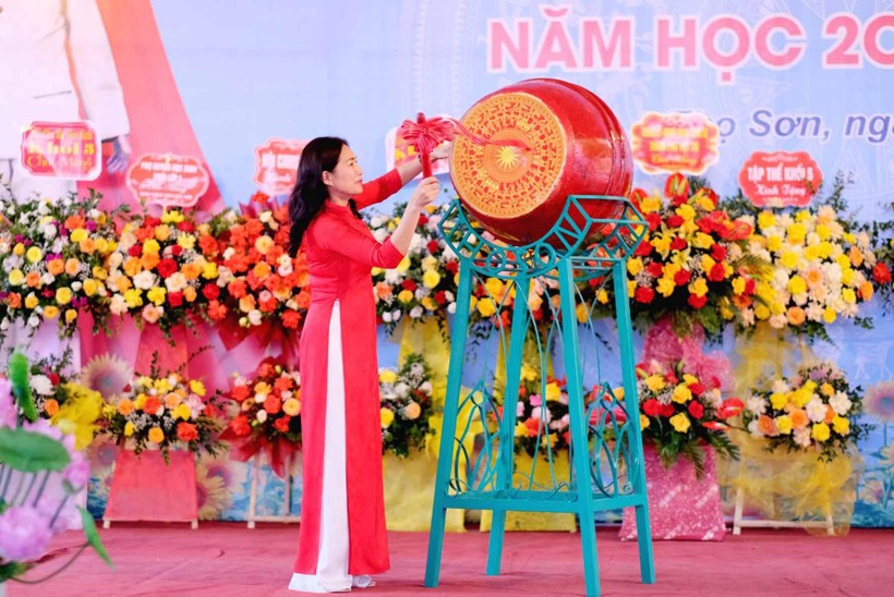 Gần 47.000 học sinh Việt Trì hân hoan đón chào năm học mới ảnh 3