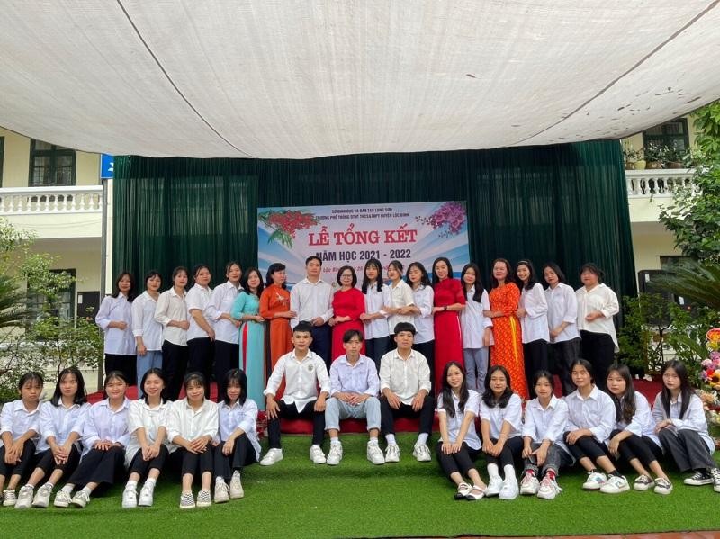 Nữ sinh người dân tộc Tày giành điểm 10 môn Giáo dục công Dân ước mơ làm cô giáo ảnh 3