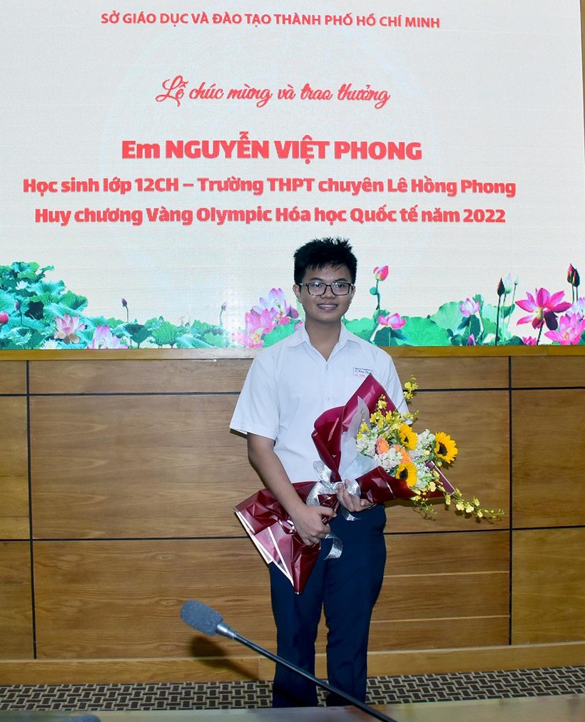 Nguyễn Việt Phong: 'Khi hay tin em đoạt HCV Olympic Hóa học quốc tế, cả nhà đều xúc động rơi nước mắt' ảnh 4