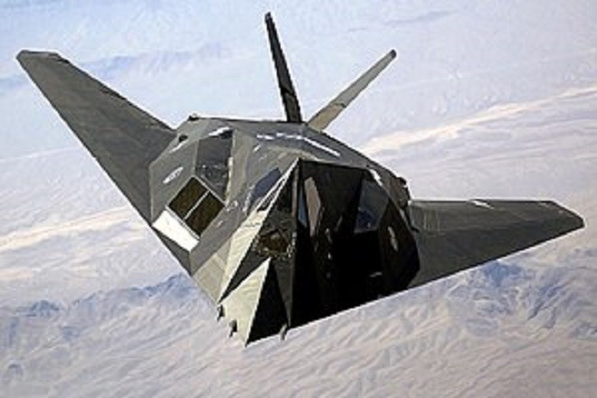  Ảnh máy bay F-117 được chụp trên bầu trời bang Nevada (Mỹ).