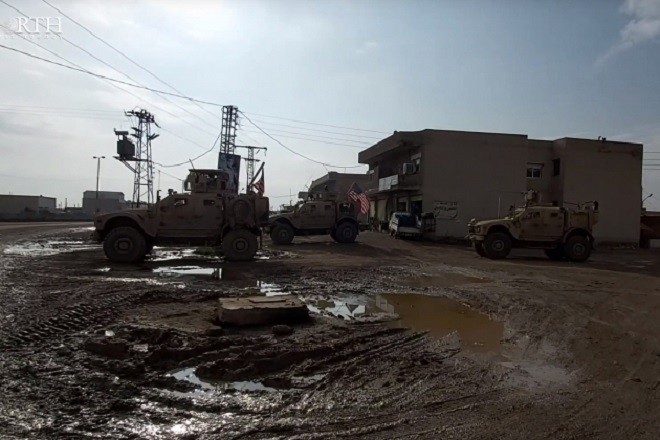 Quân đội Mỹ chặn đường tới căn cứ không quân của quân đội Nga tại Syria
