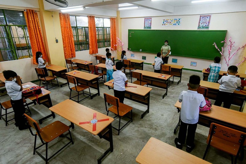 Một trường học Philippines thí điểm tổ chức dạy trực tiếp.