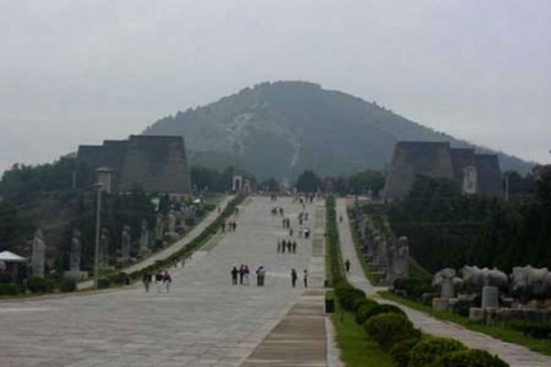 Bí mật lăng mộ khó đào nhất trong lịch sử Trung Quốc