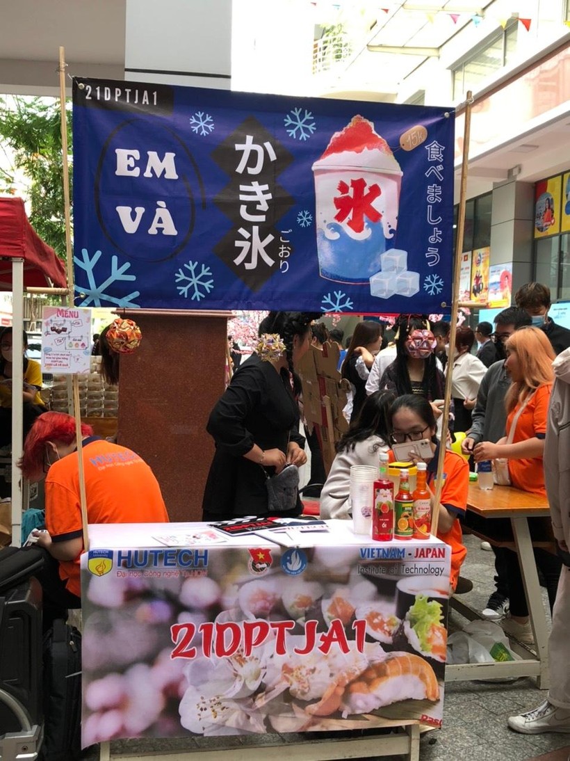 Sinh viên VJIT háo hức khám phá Lễ hội văn hoá Nhật Bản MATSURI 2022 ảnh 11