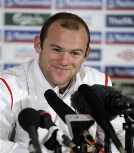 Rooney mong World Cup không Ronaldo
