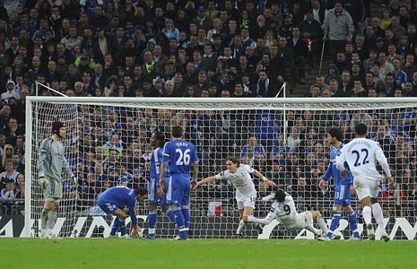 HLV Di Matteo: Chelsea hoàn toàn tập trung vào Bán kết FA Cup