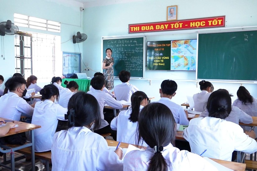 Năm học 2022-2023 có 85 giáo viên THPT ở Hà Tĩnh được điều động biệt phái.