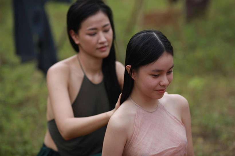 Nhan sắc cô gái Việt đóng cảnh nóng năm 13 tuổi trong phim "Vợ ba"